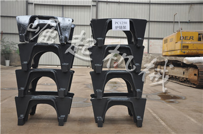 PC-1250?Chain Protector Excavator Bucket